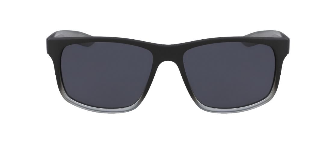 nike essential chaser